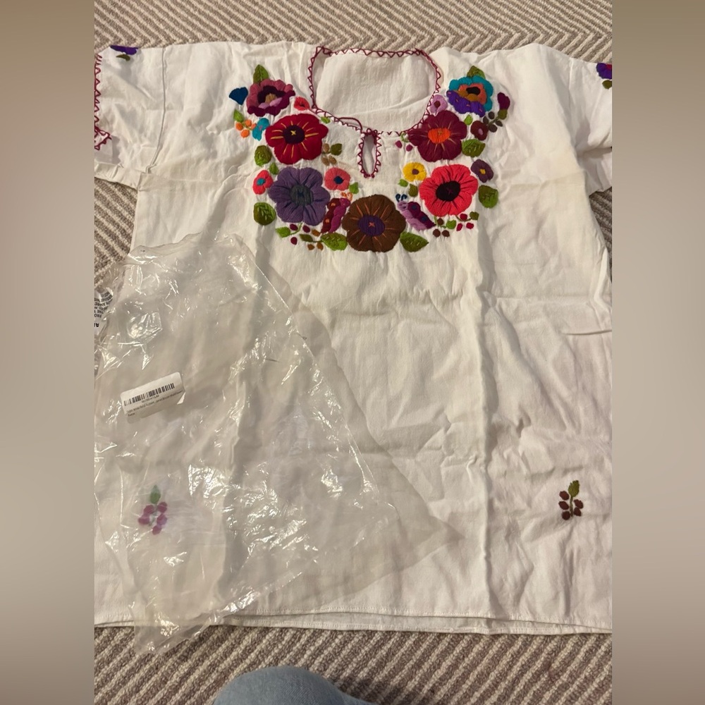 NWT Floral Embroidered Women's Shirt